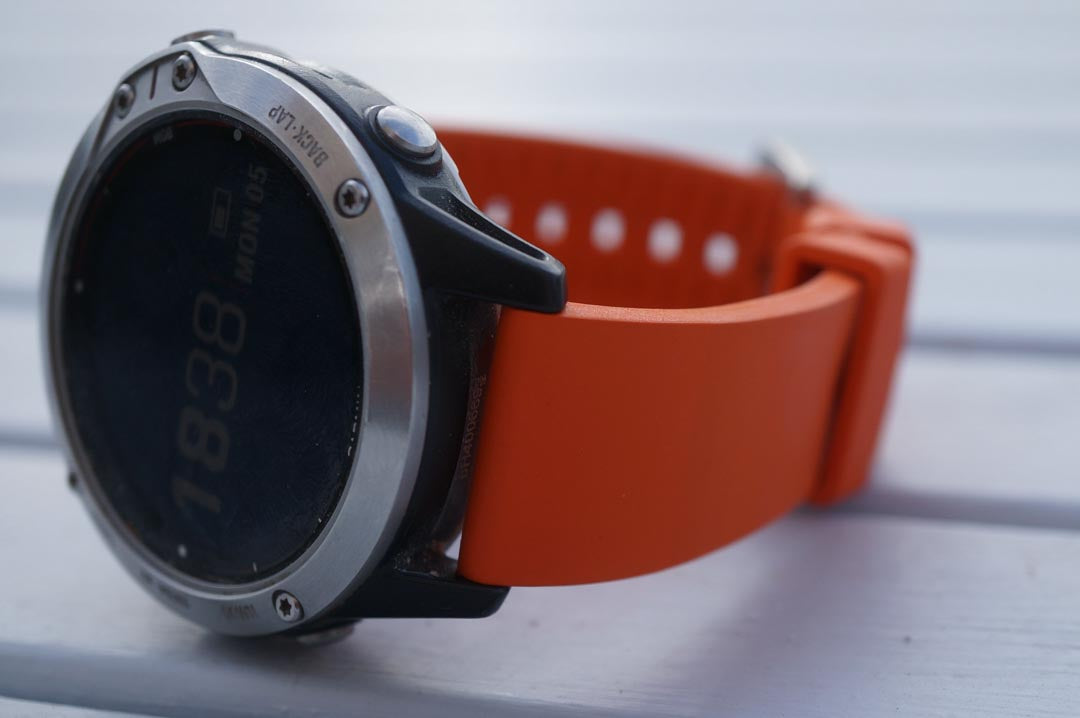 watch rubber strap an einer Garmin Smartwatch